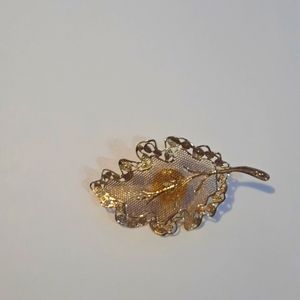 Gold leaf pin